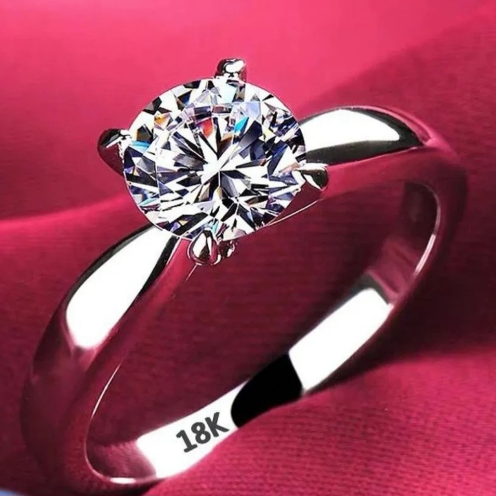 18kt white gold, Cz ring